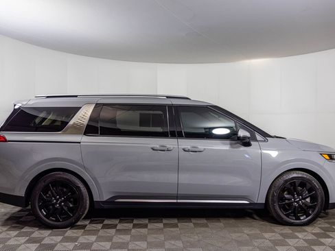Used 2024 Kia Carnival SX Prestige FWD image 16
