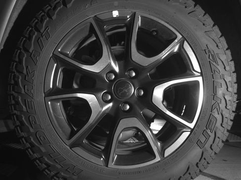 Used 2025 Jeep Compass Trailhawk image 14