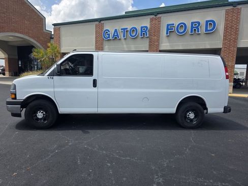 Used 2024 Chevrolet Express 2500 Extended w/ Driver Convenience Package RWD image 8
