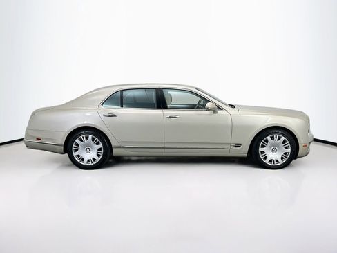 Used 2016 Bentley Mulsanne image 4
