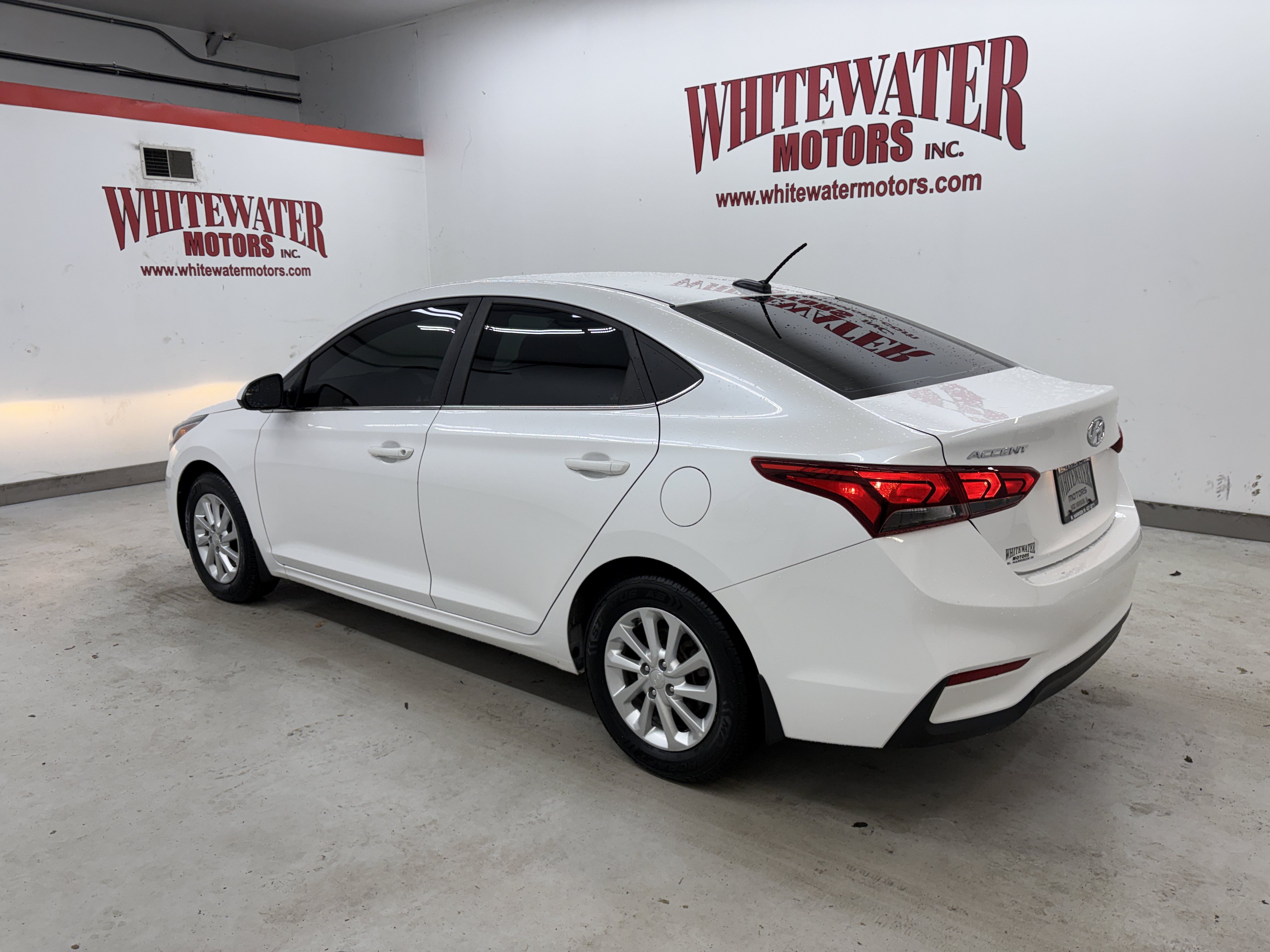 Used 2019 Hyundai Accent SEL FWD image 2