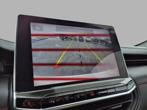 Used 2023 Jeep Compass Trailhawk image 6