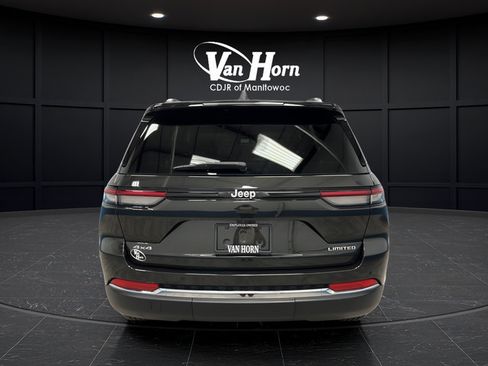 Used 2025 Jeep Grand Cherokee Limited AWD/4WD image 6