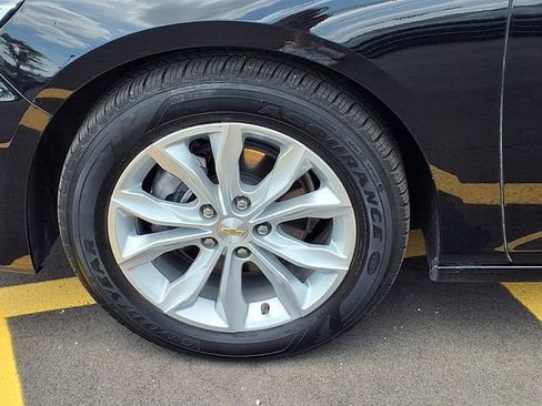 Used 2025 Chevrolet Malibu LT FWD image 28