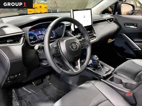 Certified 2026 Toyota Corolla Cross XLE w/ Convenience Package image 17