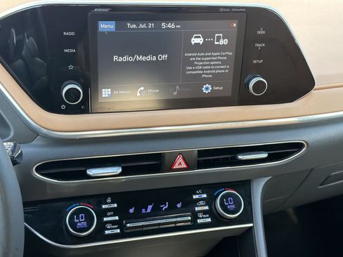 Used 2020 Hyundai Sonata SEL w/ Premium + Sunroof Package FWD image 23