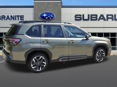 Used 2025 Subaru Forester Limited AWD/4WD image 10
