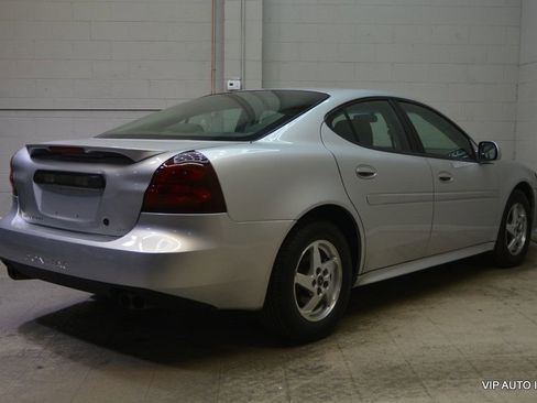 Used 2004 Pontiac Grand Prix GT w/ Drivers Package FWD image 4