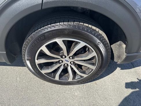 Used 2025 Ford Explorer ST-Line image 17