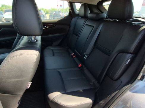 Used 2022 Nissan Rogue Sport SL AWD/4WD image 7