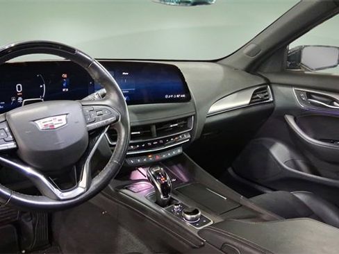 Used 2025 Cadillac CT5 Premium Luxury image 23
