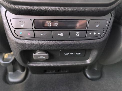 Used 2025 Honda Ridgeline Black Edition image 34