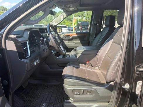 Used 2023 GMC Sierra 1500 Denali w/ Denali Reserve Package AWD/4WD image 16