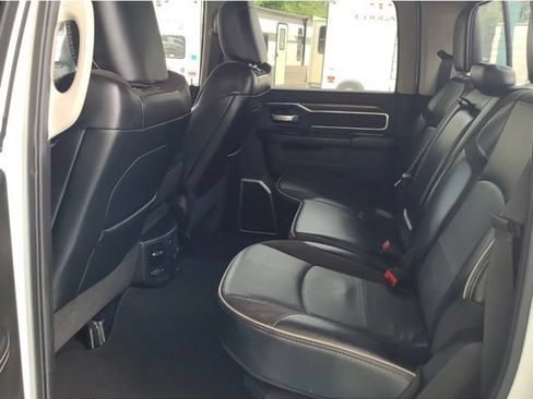Used 2023 RAM 2500 Laramie AWD/4WD image 15