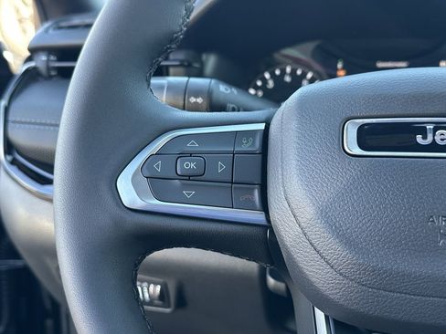 New 2026 Jeep Compass Limited image 13