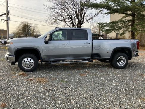 New 2026 Chevrolet Silverado 3500 LT image 4