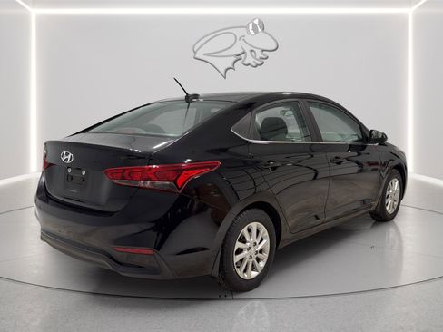Used 2019 Hyundai Accent SEL FWD image 6