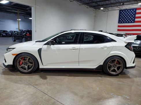 Used 2018 Honda Civic Type R image 13