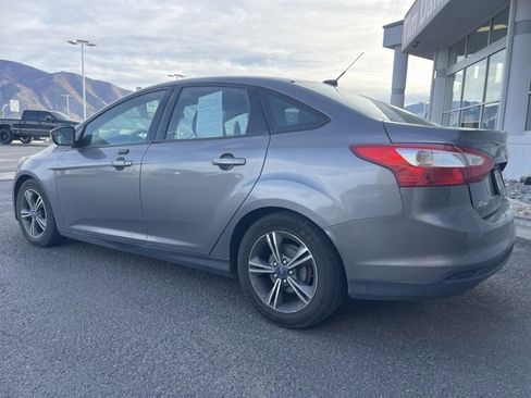 Used 2014 Ford Focus SE w/ SE Winter Package image 2