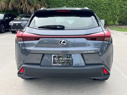 Certified 2025 Lexus UX 300h FWD w/ Accessory Package (Z2) image 6