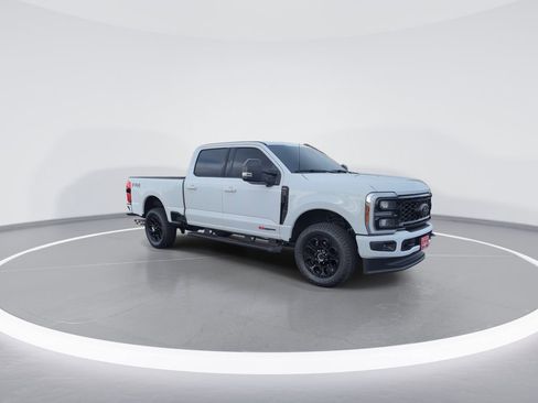 Used 2024 Ford F350 Lariat w/ Lariat Ultimate Package image 2