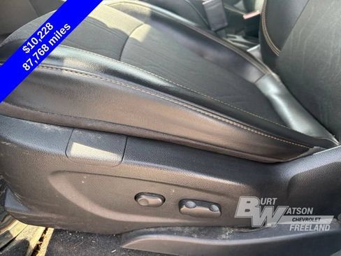 Used 2018 Chevrolet Trax LT w/ LT Convenience Package FWD image 13