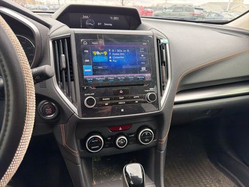 Used 2019 Subaru Crosstrek 2.0i Limited w/ Moonroof Package w/Navigation image 17