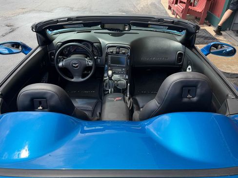 Used 2009 Chevrolet Corvette Convertible w/ Preferred Equipment Group RWD image 24