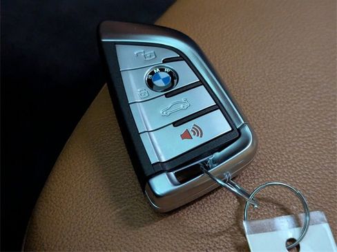 Used 2021 BMW 330i Sedan w/ Driving Assistance Package image 24