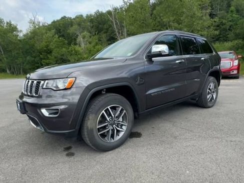 Used 2021 Jeep Grand Cherokee Limited AWD/4WD image 4
