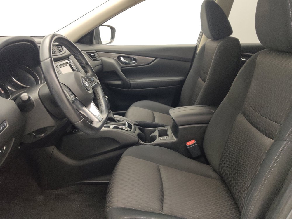 Used 2019 Nissan Rogue SV w/ Premium Package FWD image 17