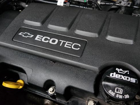 Used 2016 Chevrolet Trax LT w/ LT Convenience Package image 46