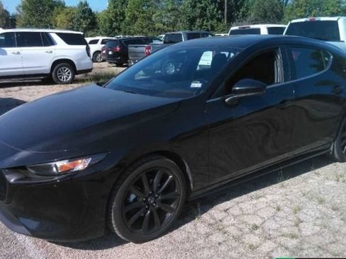 Used 2024 MAZDA MAZDA3 s FWD image 1