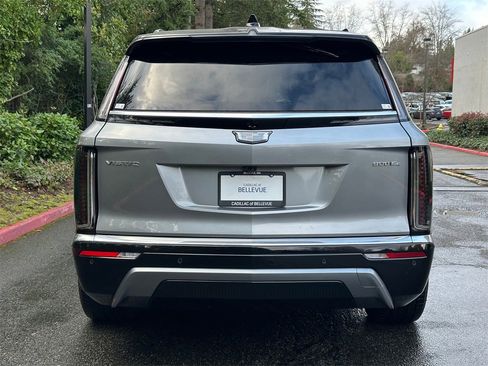 New 2026 Cadillac Vistiq Premium Luxury image 4
