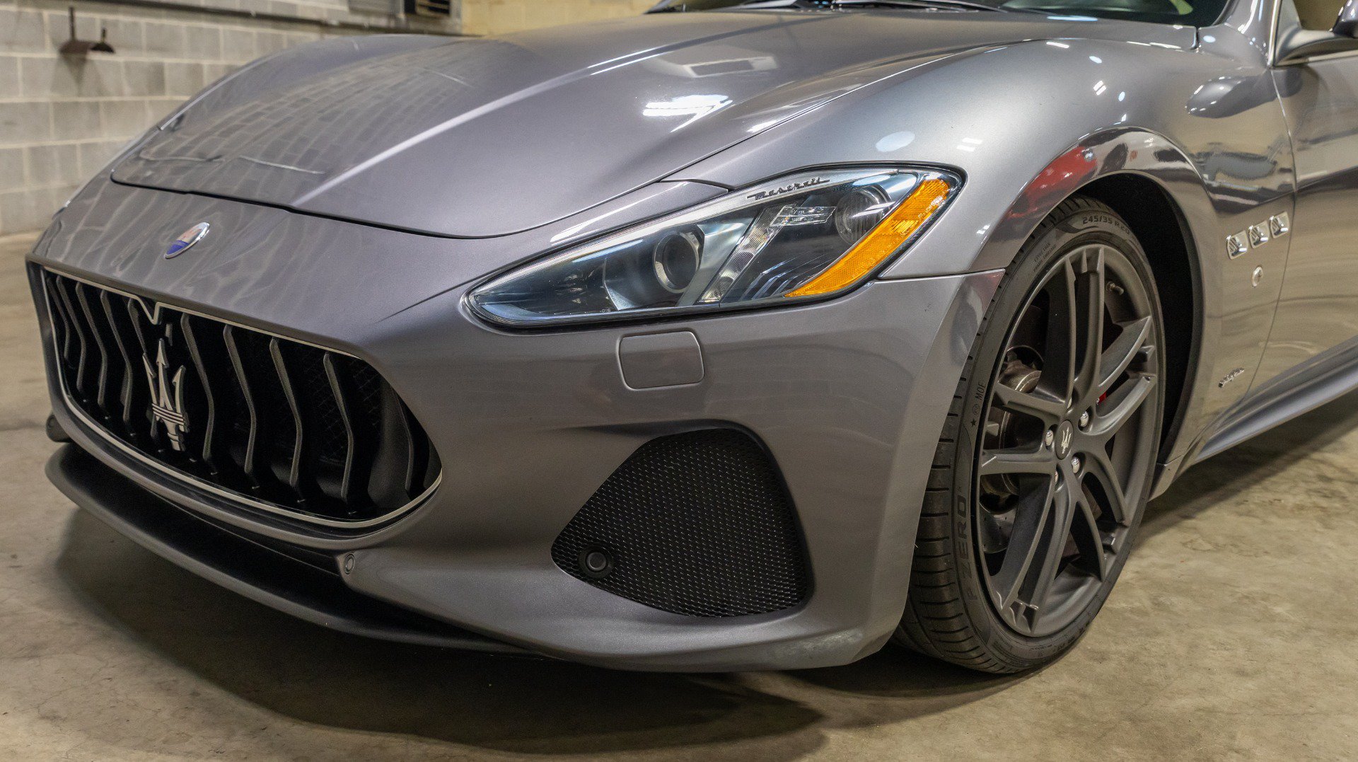 Used 2018 Maserati GranTurismo Sport RWD image 23
