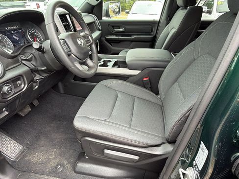 Used 2026 RAM 1500 Express AWD/4WD image 16