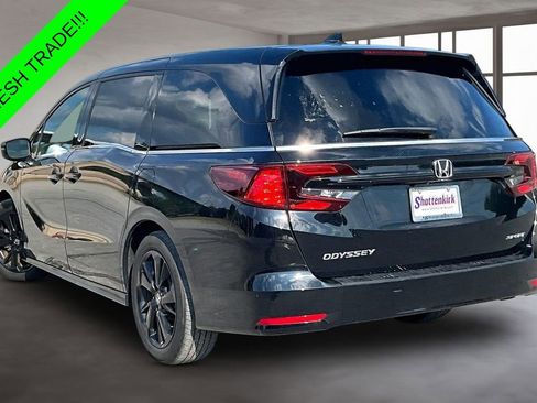 Used 2024 Honda Odyssey Sport image 4