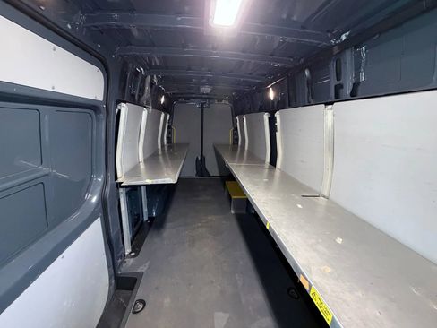 Used 2019 Mercedes-Benz Sprinter 170 image 12