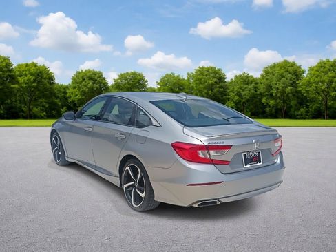 Used 2019 Honda Accord Sport image 5