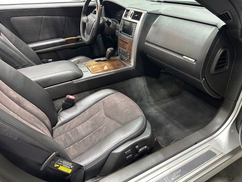 Used 2006 Cadillac XLR V image 28