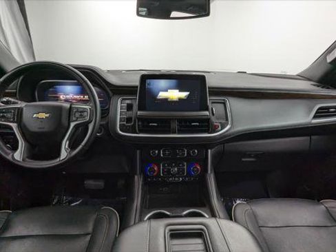 Used 2023 Chevrolet Suburban Premier image 28
