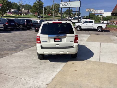 Used 2010 Ford Escape Limited AWD/4WD image 5