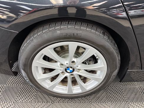 Used 2018 BMW 320i Sedan RWD image 19