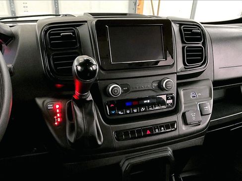 Used 2023 RAM ProMaster 2500 w/ Convenience Group image 6
