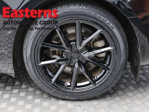 Used 2023 Tesla Model 3 Standard Range RWD image 8