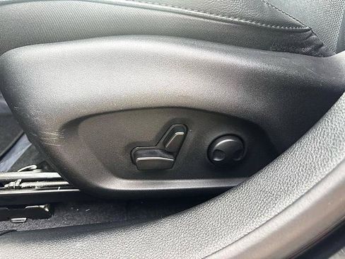 Used 2023 Jeep Compass Limited AWD/4WD image 18