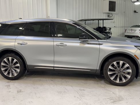 Used 2021 Lincoln Corsair Reserve w/ Elements Package image 2