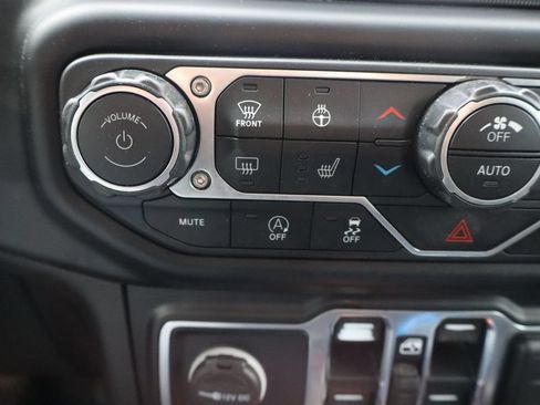 Used 2021 Jeep Gladiator Rubicon AWD/4WD image 15