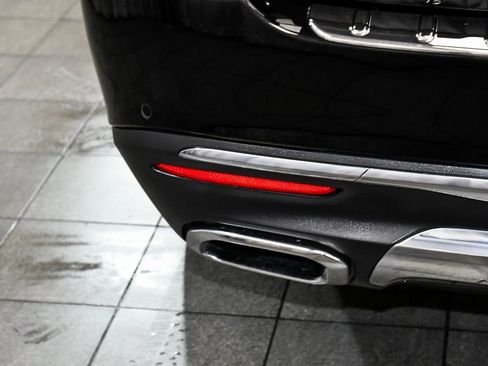 Used 2025 Mercedes-Benz GLS 450 4MATIC image 90