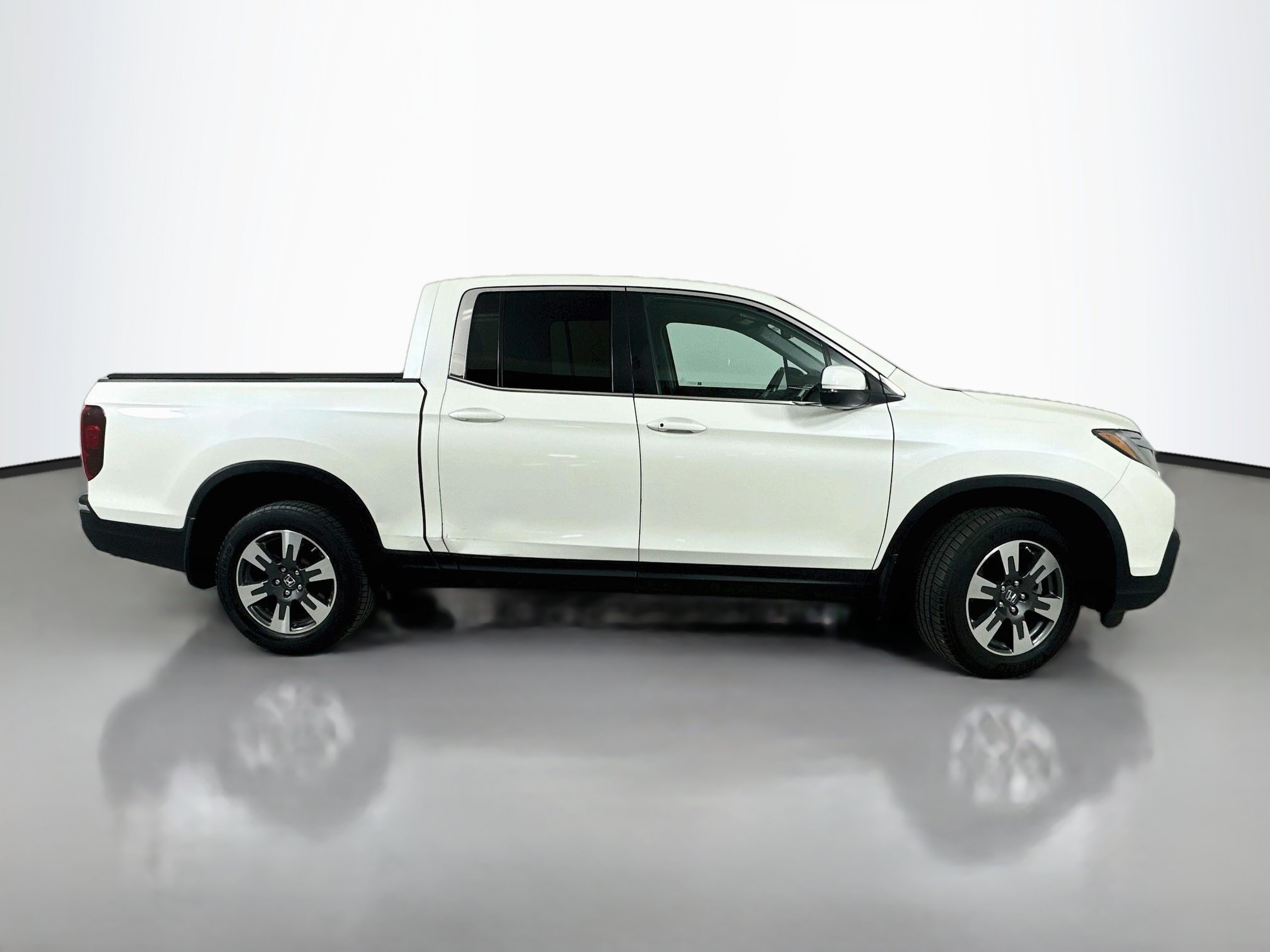Used 2017 Honda Ridgeline RTL image 8